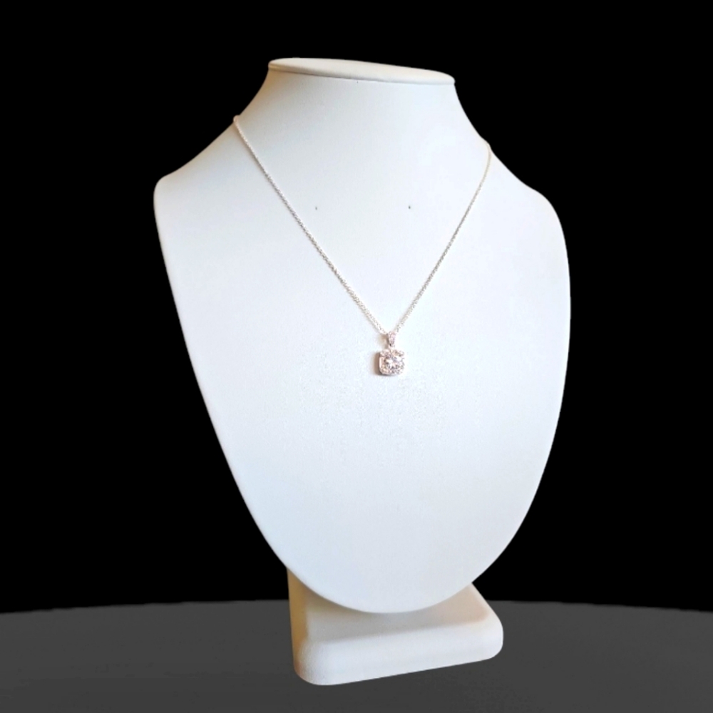 1 CT High Quality Diamond / CZ Elegant & Charming Pendant Necklace. - Picture 6 of 6